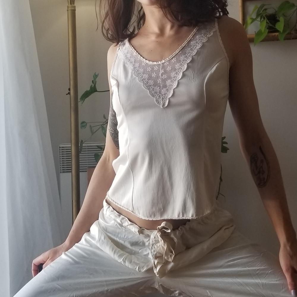 Vintage Sleep Satin Cami Lingerie Sheer Lace Neckline Detail Flattering Small